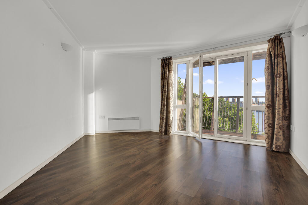 4, Hutchings Street, E14 photo 3