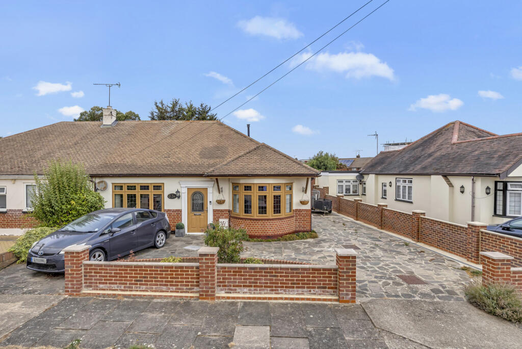 Main image of property: Hamlet Road, Romford, RM5