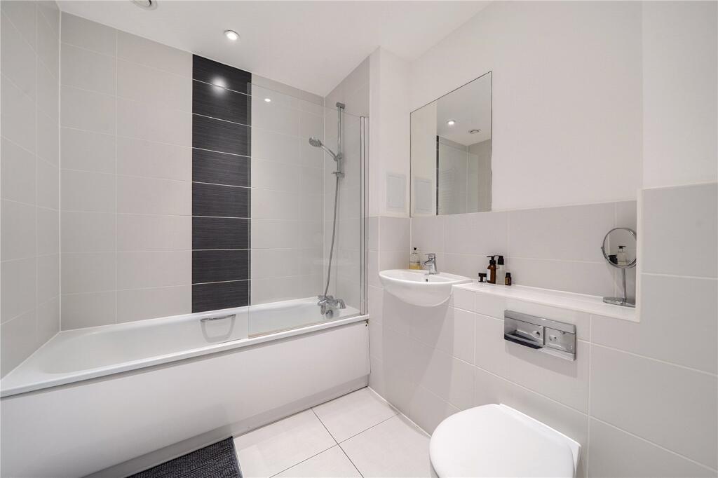Apartment in London - View 4