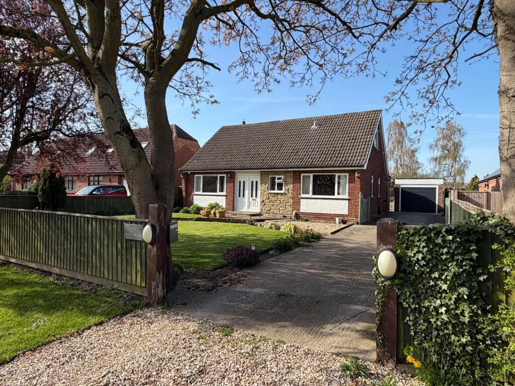 4-bed detached on Cheapside, Waltham, DN37, £360,000