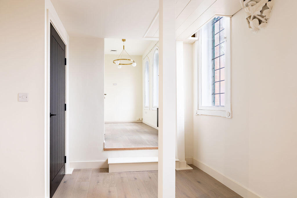 Apartment in Chester - View 4