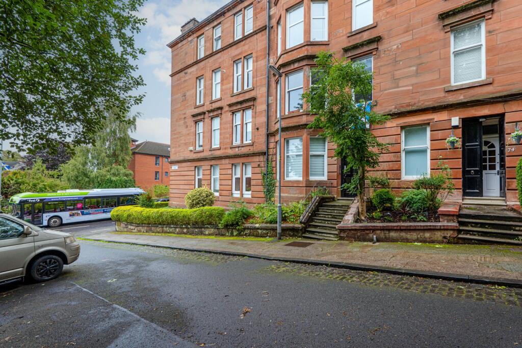 Thornwood Drive, Thornwood, Glasgow photo 2