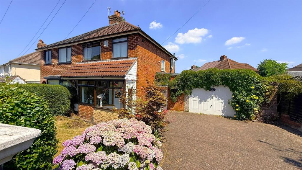 Main image of property: Edenhurst Road, Longbridge, Birmingham