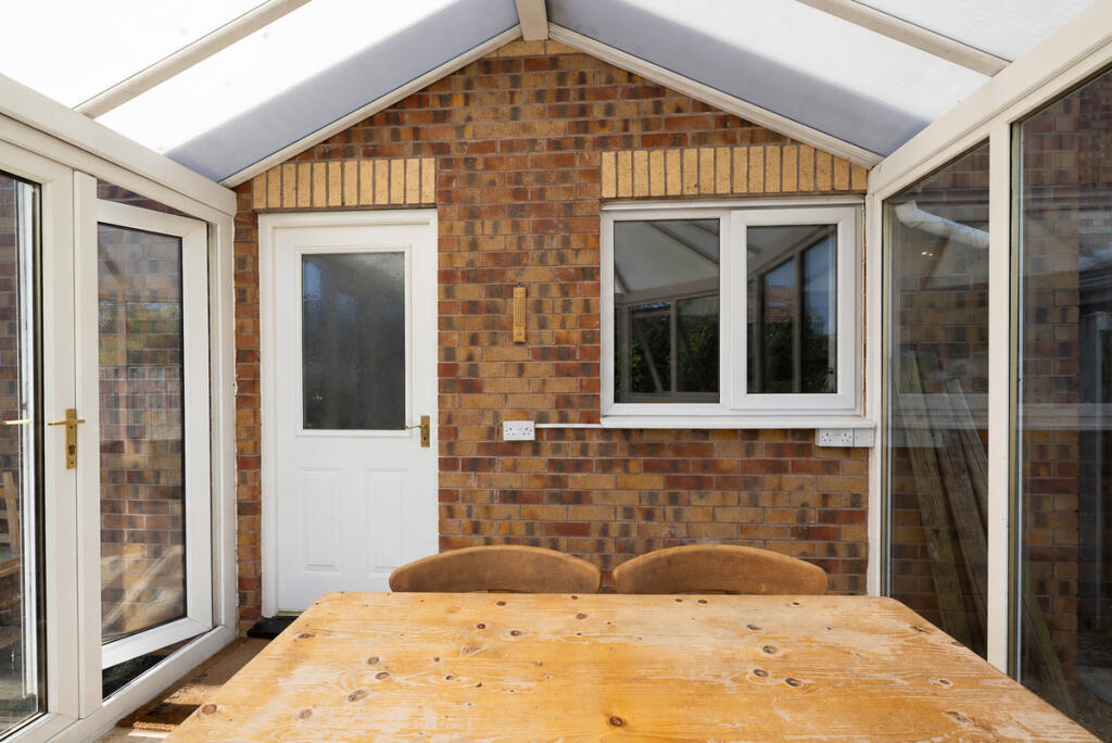 House in Doncaster, Rossington - View 6