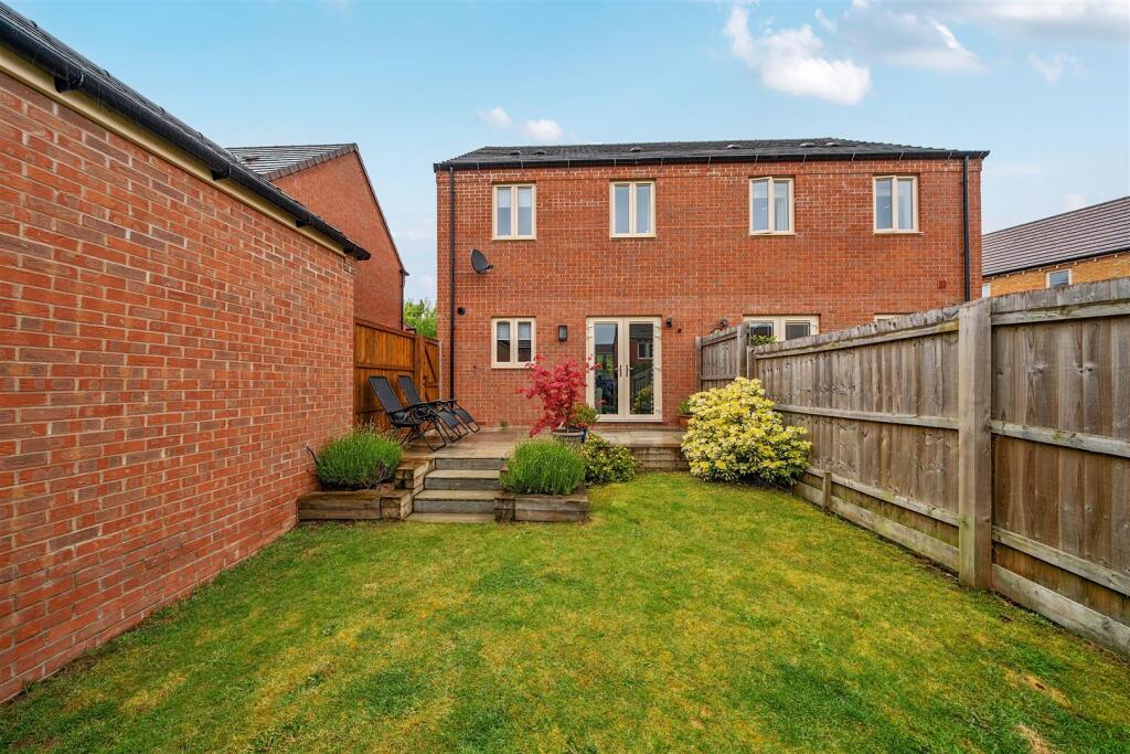 Park Road, Lutterworth, Leicestershire, LE17 photo 4