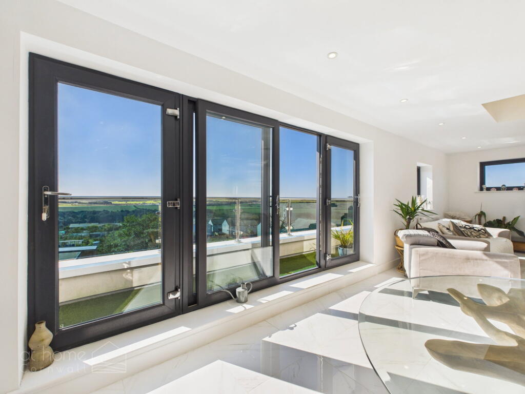 Apartment in Truro - View 2