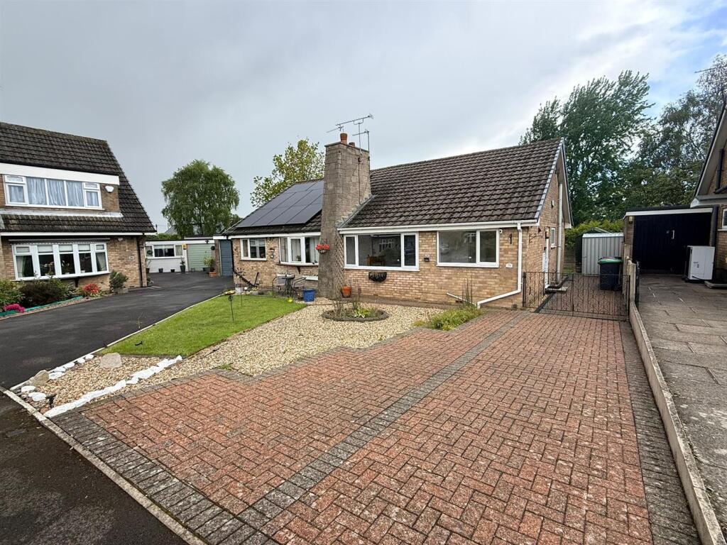 Main image of property: Bridge End Avenue, Selston, Nottingham