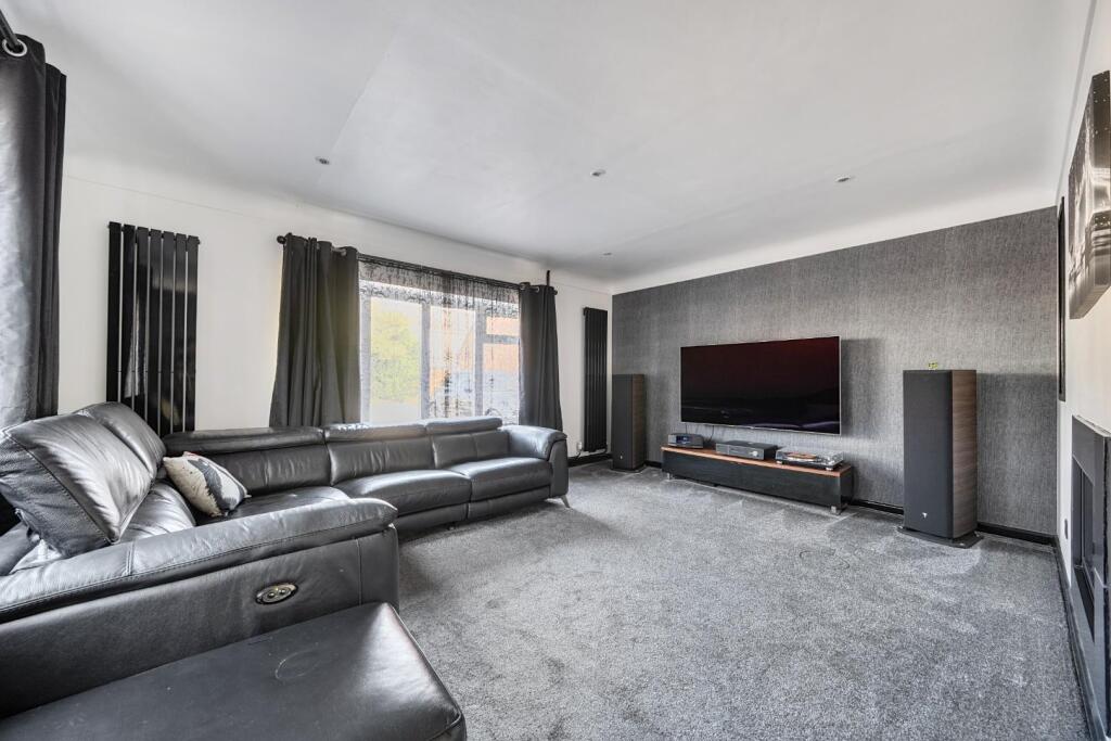 House in Hayling Island, Fleet - View 2