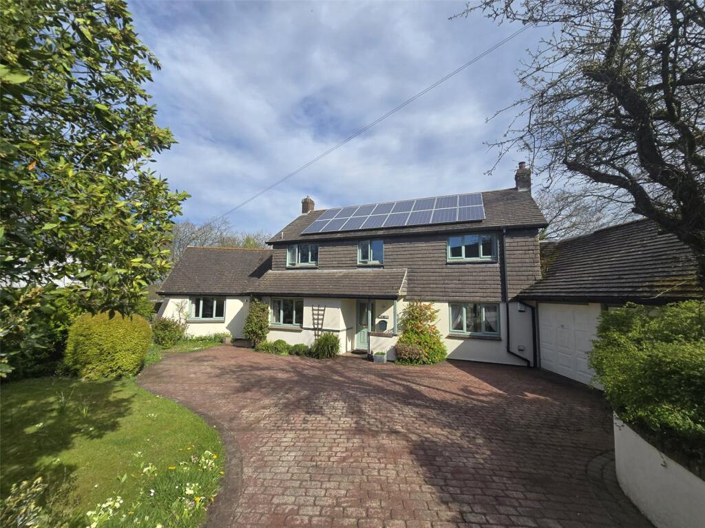 5-bed detached on Shebbear, Beaworthy, Devon, EX21, £650,000