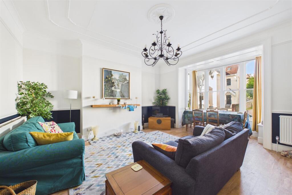 Apartment in Bristol, Clifton - View 2