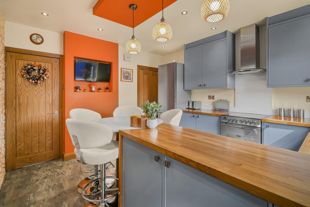 Main image of property: Kilnhurst Road, Rotherham, S62