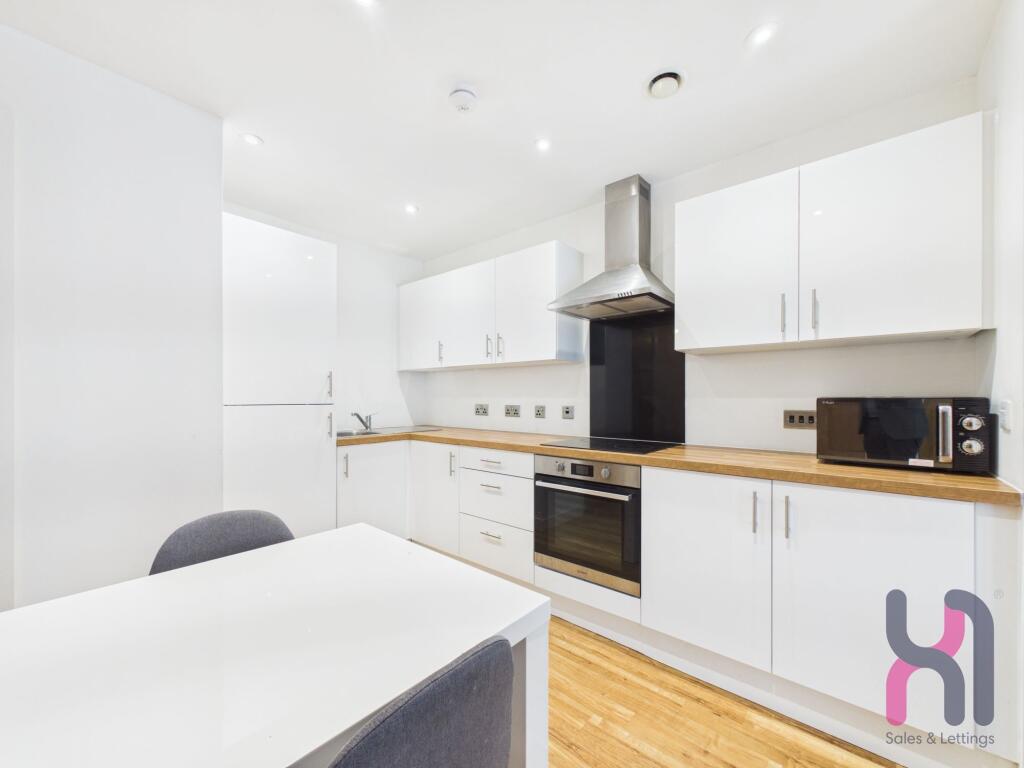Apartment in Manchester - View 3