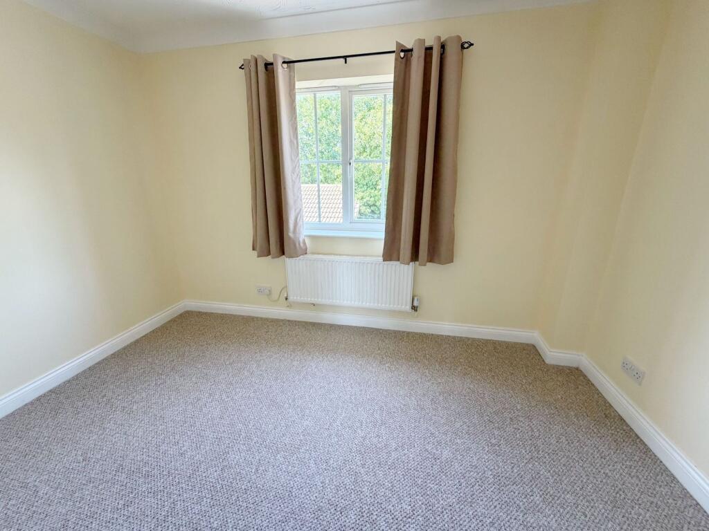 House in Bedford - More