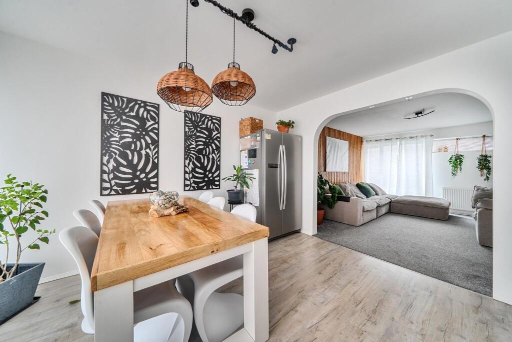 Apartment in Portsmouth - View 4