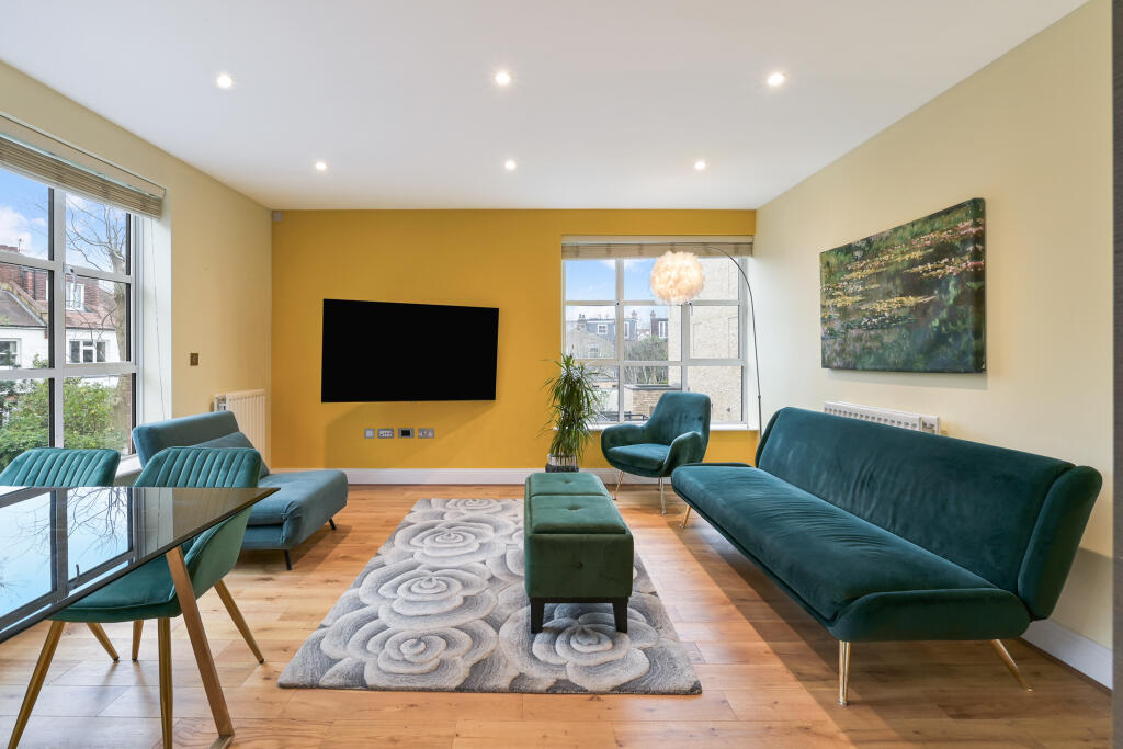 Main image of property: Castle Row, W4