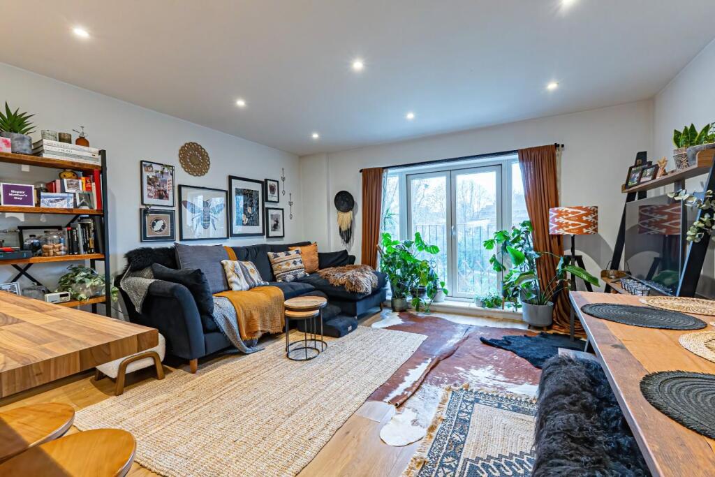 Main image of property: Brook Street, Tring