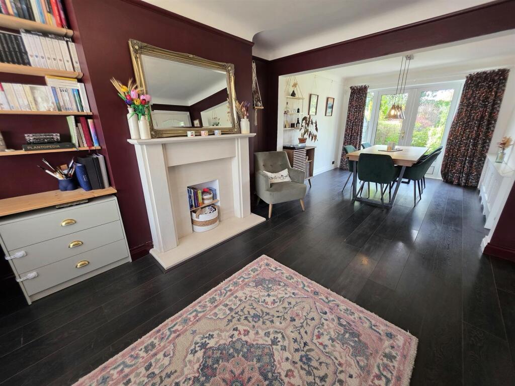 House in Stockport, Heald Green - View 4