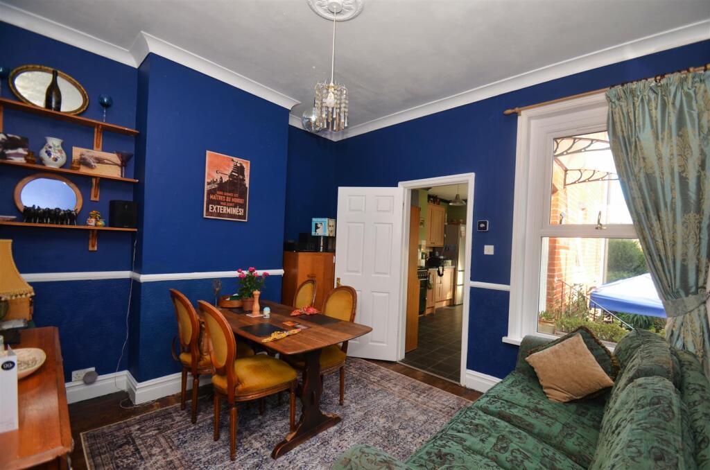 House in Portsmouth - More