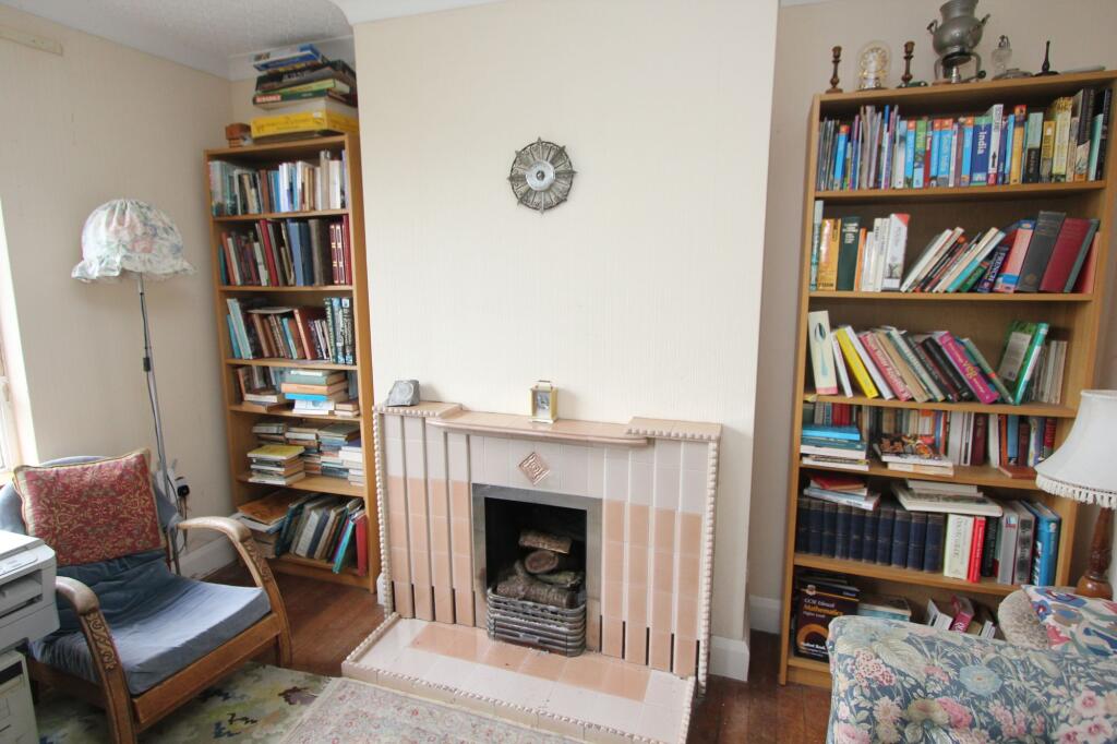 House in Llantwit Major - View 4