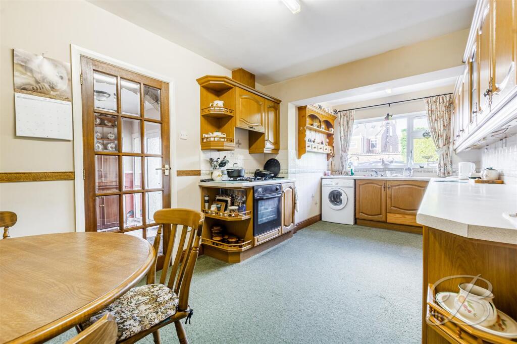 Selwyn Street, Bolsover, Chesterfield photo 4