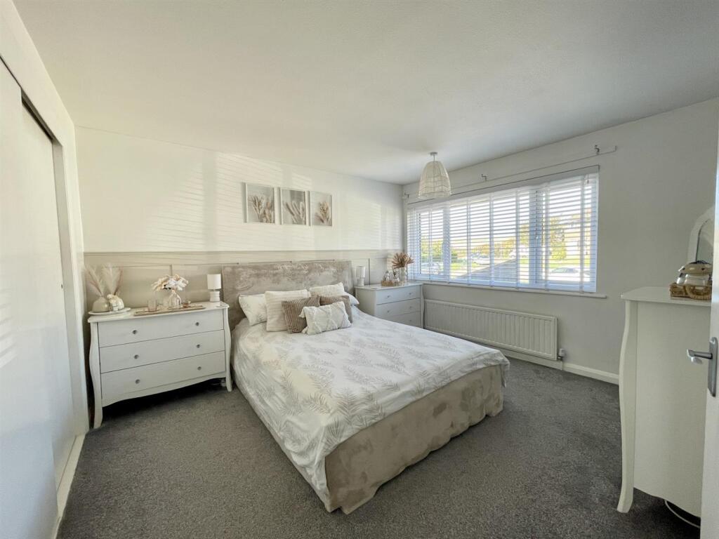 Heighton Crescent, Newhaven photo 5