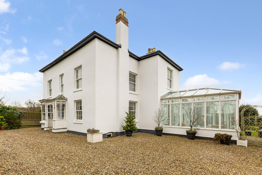 Main image of property: Banbury Road, Goldicote, CV37