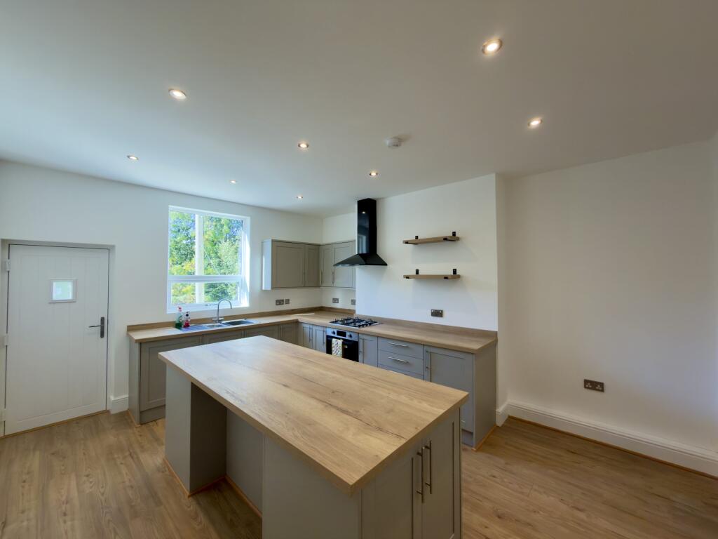House in Blackburn - View 4
