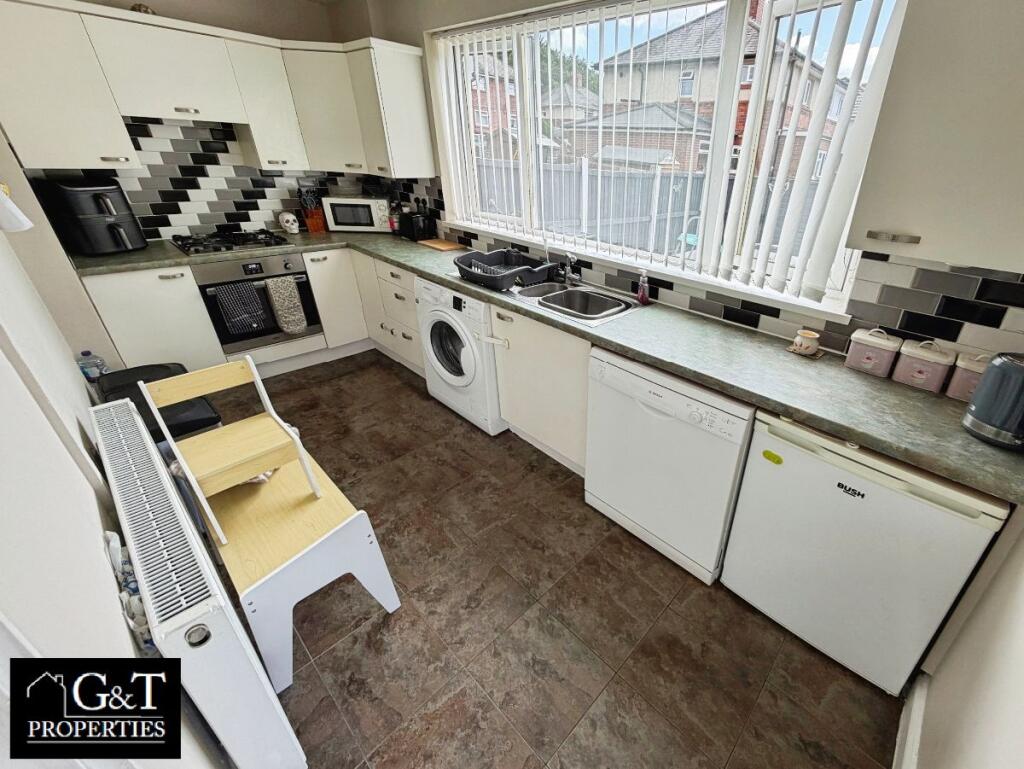 House in Dudley, Darby End - View 5