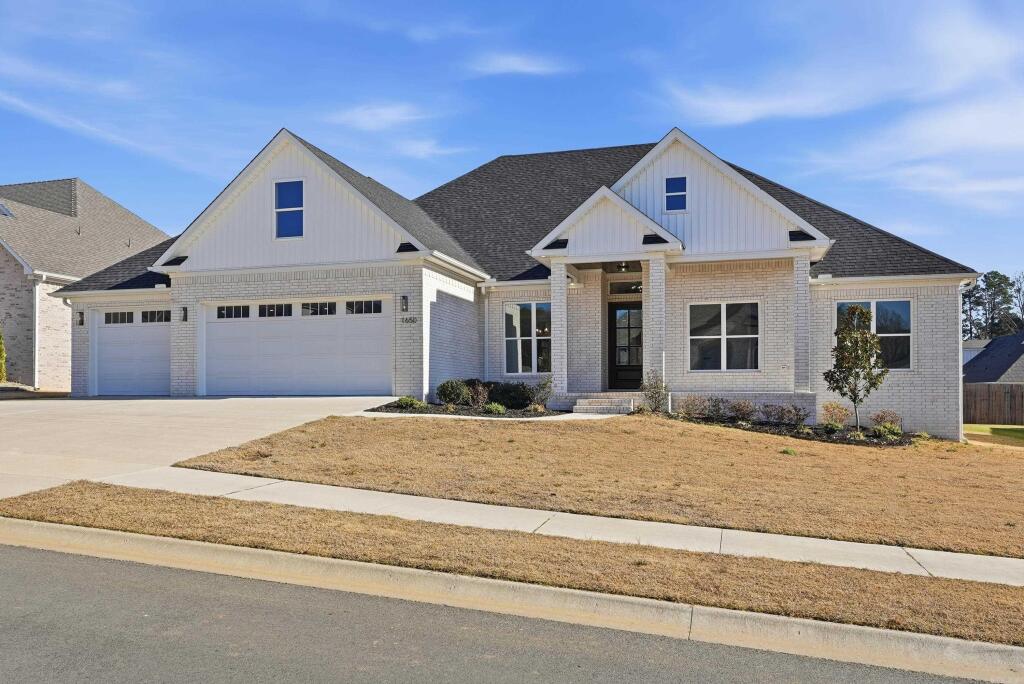 Main image of property: Arkansas, Faulkner County, Conway