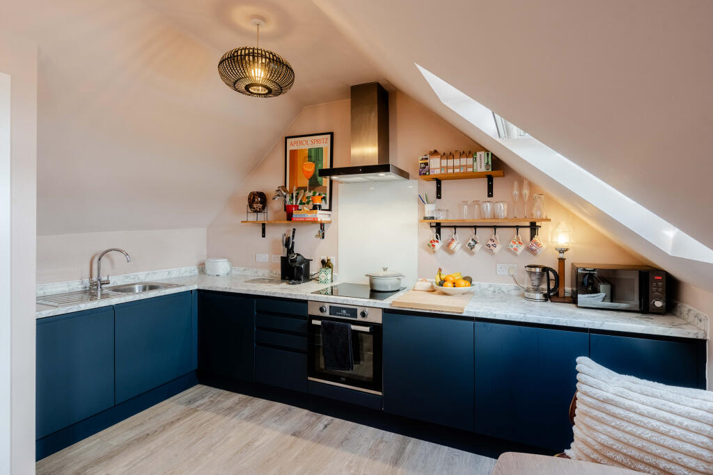 Apartment in Bristol, Hillfields, Fishponds - View 5
