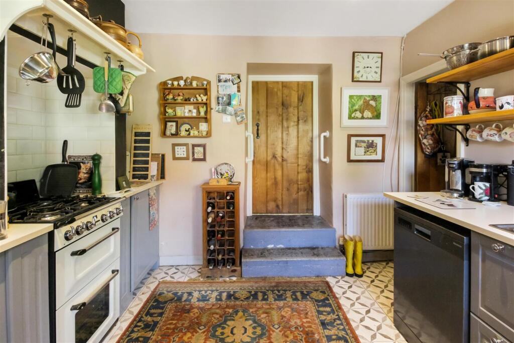 House in Darlington - More