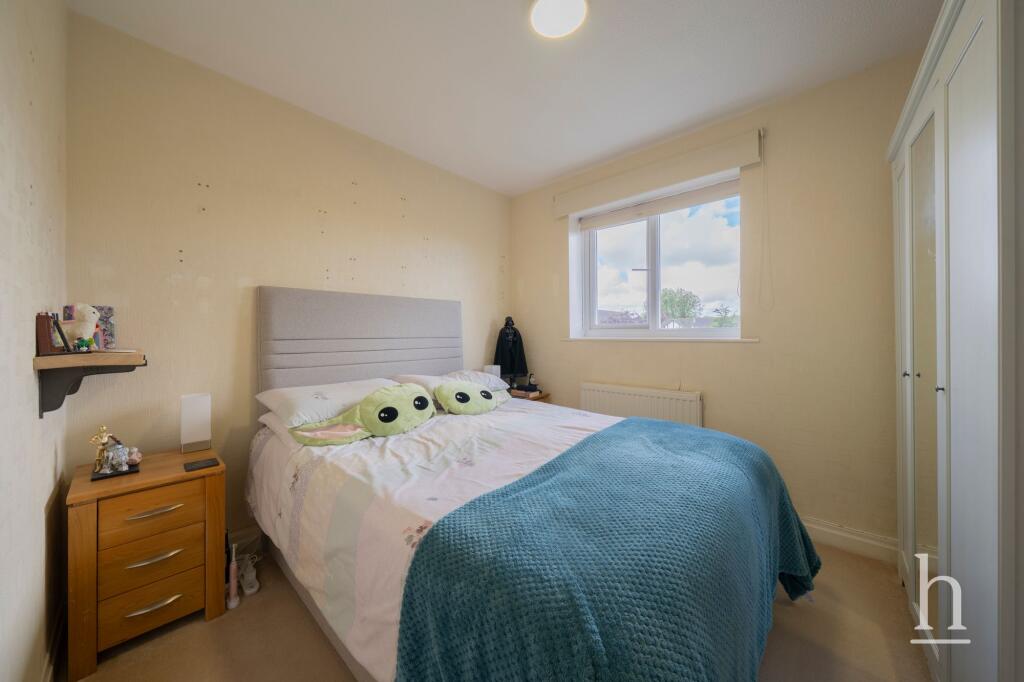 Apartment in Wirral, Liverpool City Region - View 3