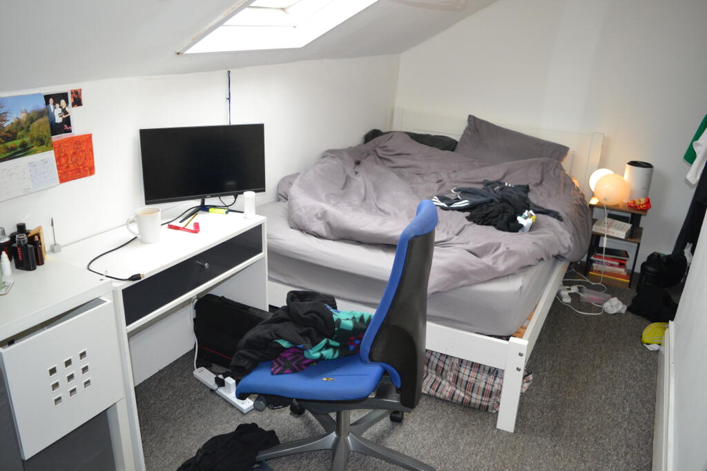 6 bedroom terraced house for rent
