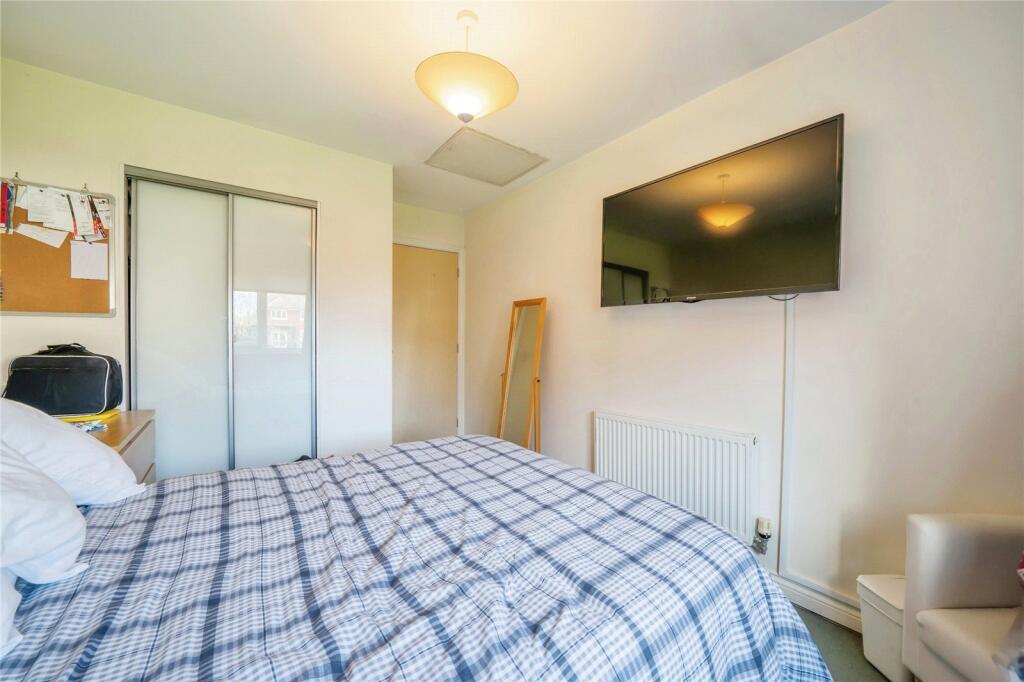 Apartment in Warrington, Bank Quay, Bewsey - View 4