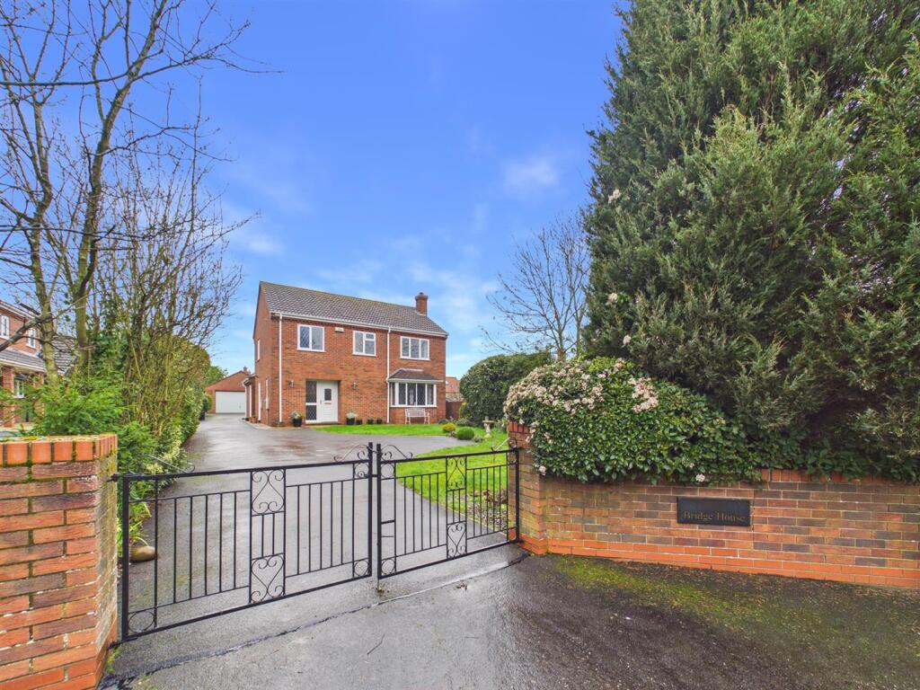 Main image of property: Eastgate, Louth