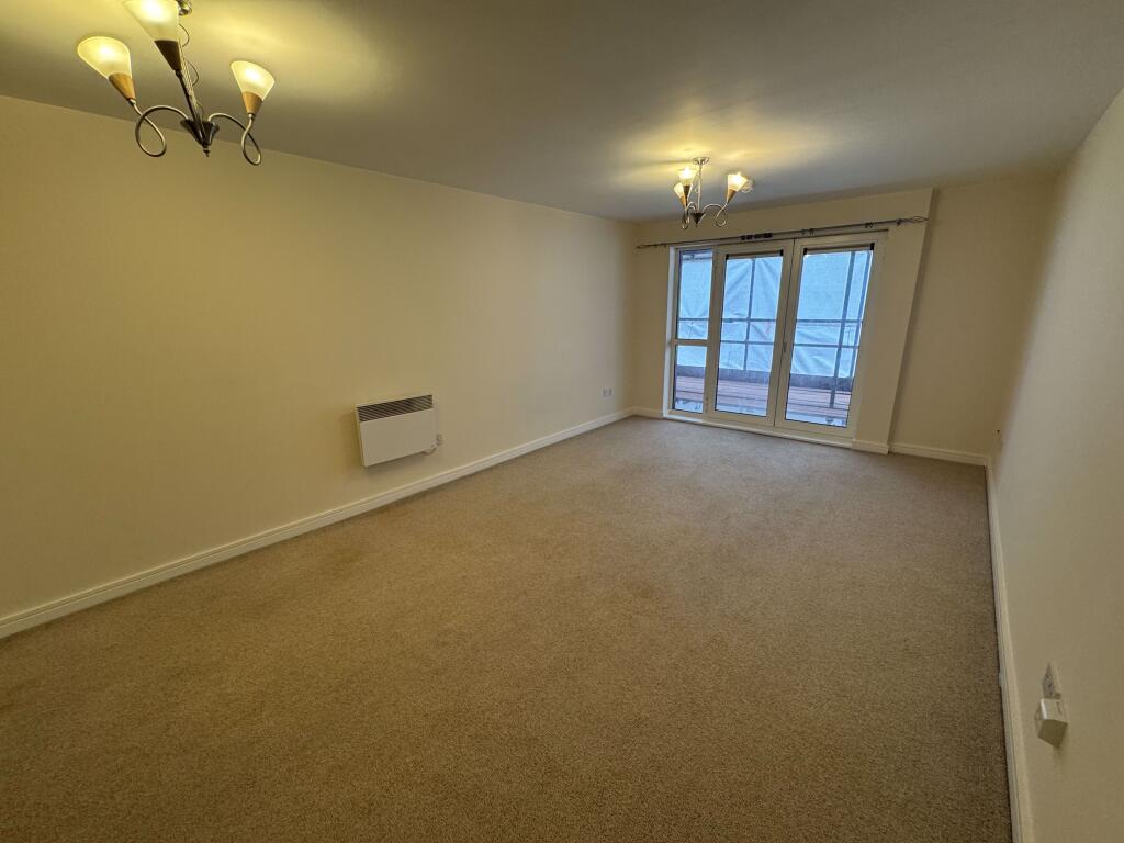 Apartment in Bolton - View 3