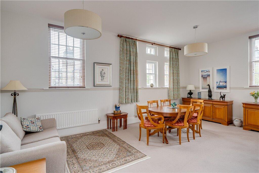 Clifford Drive, Menston, Ilkley, West Yorkshire, LS29 - View 6