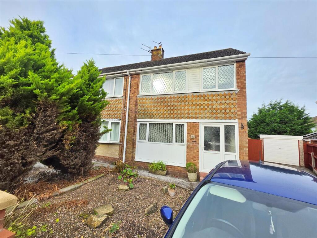 Main image of property: Dodgeons Close, Poulton-Le-Fylde