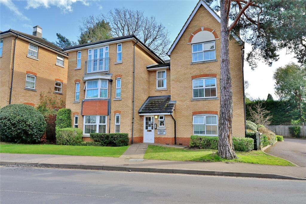 Main image of property: Oriental Road, Woking, Surrey, GU22