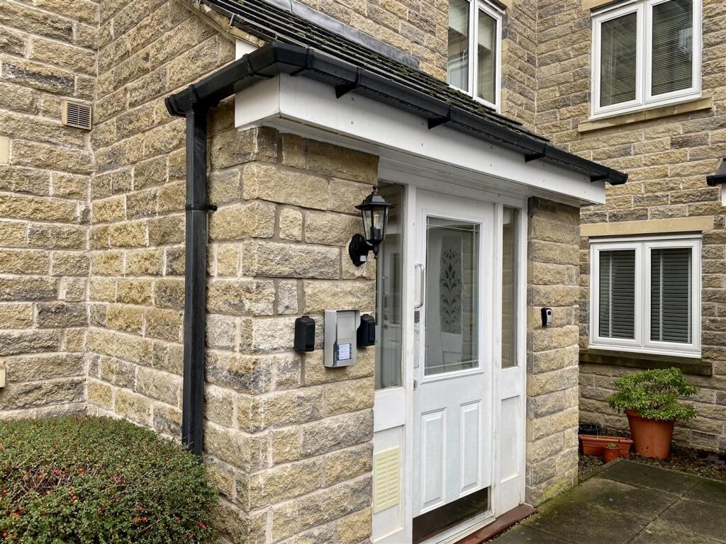 1, Empire Court, Bailiff Bridge, Brighouse, Calder photo 2