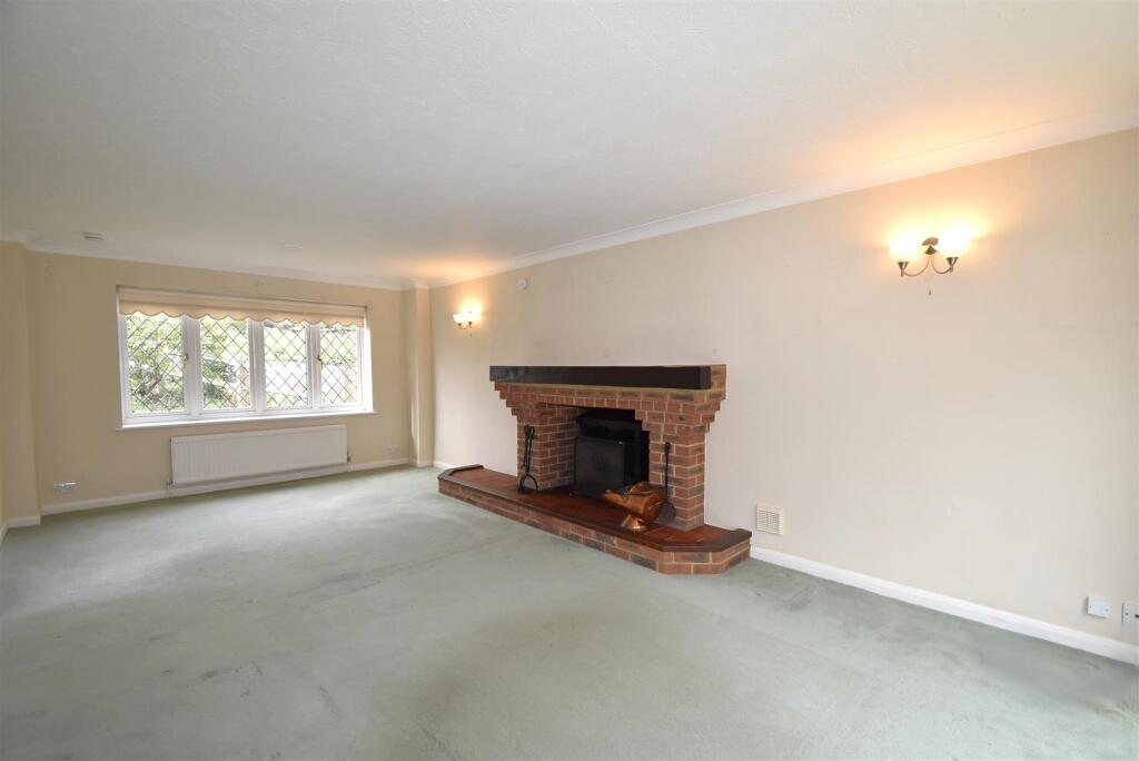 House in Rother, Northbridge Street, Salehurst and Robertsbridge - More
