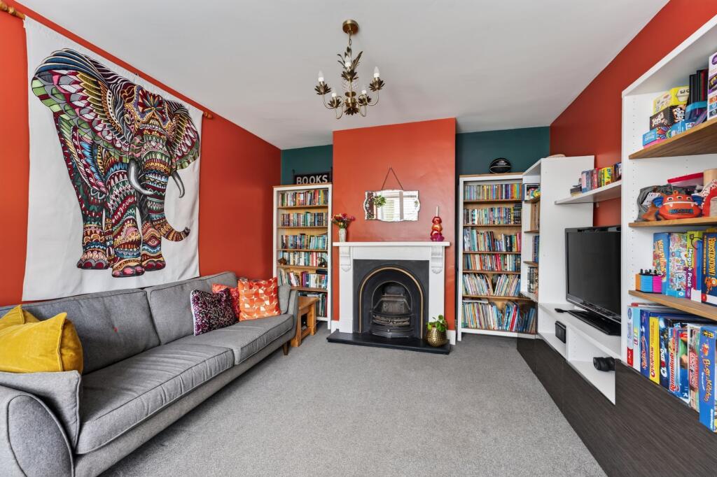House in Christchurch, Iford, Bournemouth - View 4