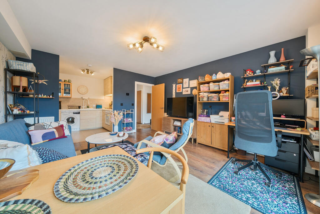 Apartment in Sevenoaks, Horton Kirby and South Darenth - More