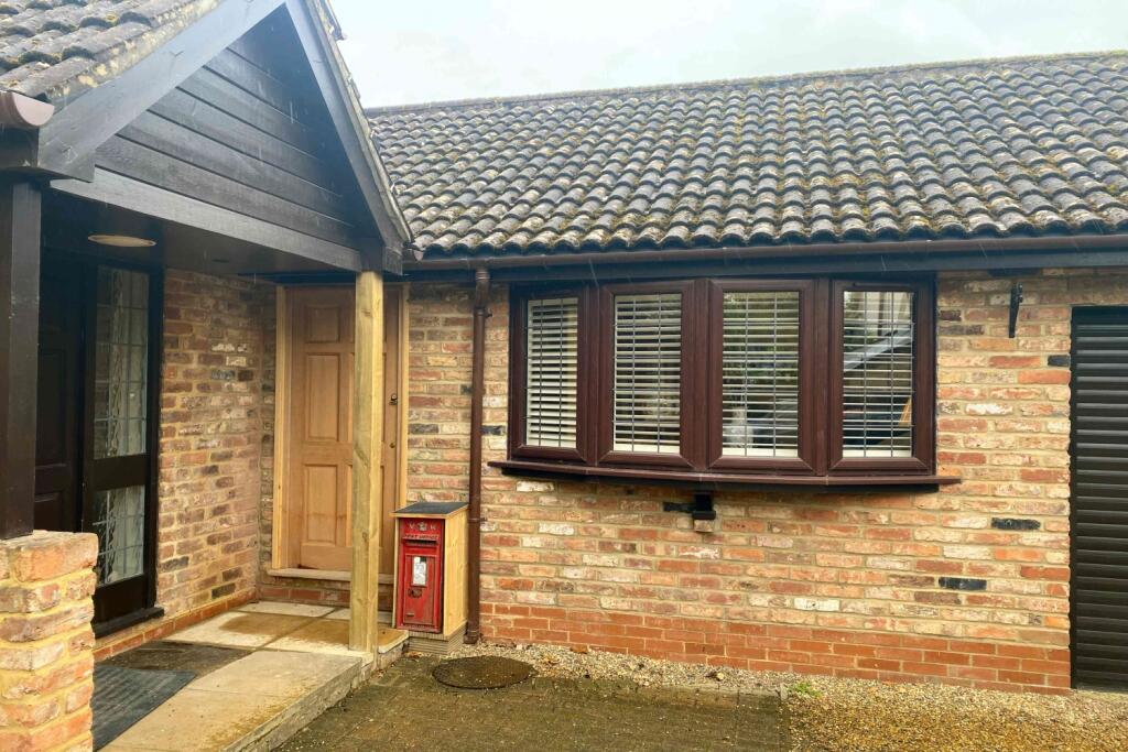 Main image of property: Ashwood Park, Fetcham, Leatherhead, KT22