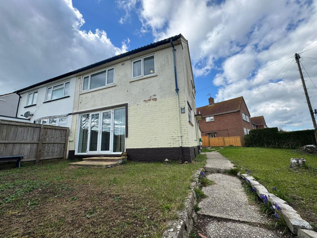 Main image of property: LEEDS CRESCENT - LANEHOUSE