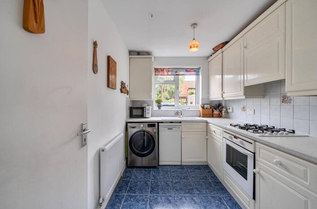 House in Watford - View 5