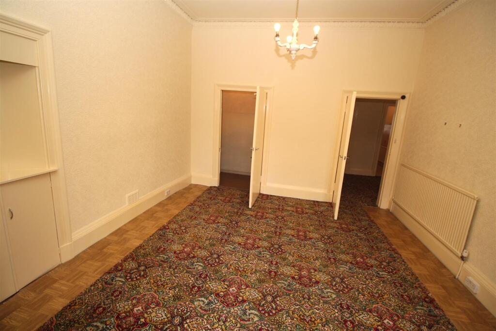 Apartment in Greenock, Inverclyde - More