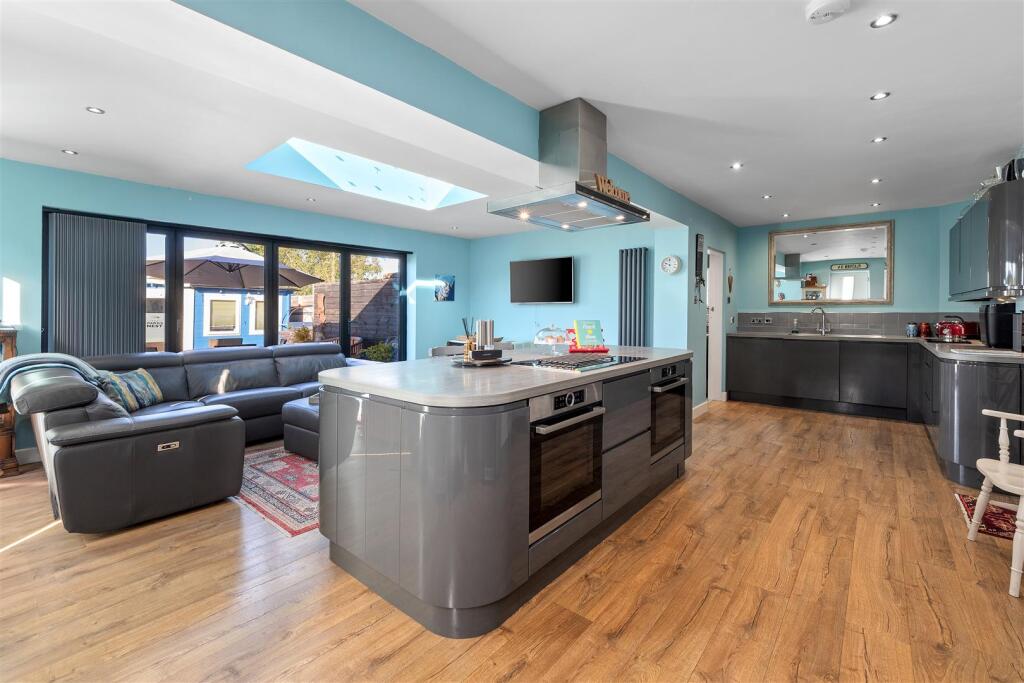 House in Stratford-on-Avon, Wootton Wawen - View 3