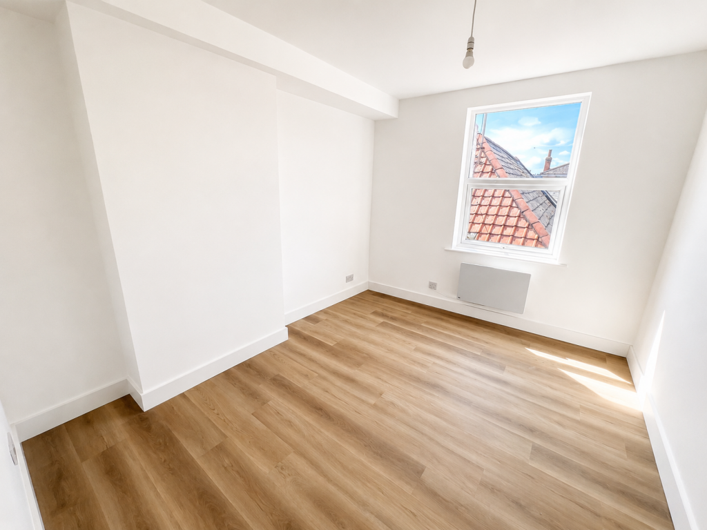 Apartment in Ipswich, Stoke - View 4