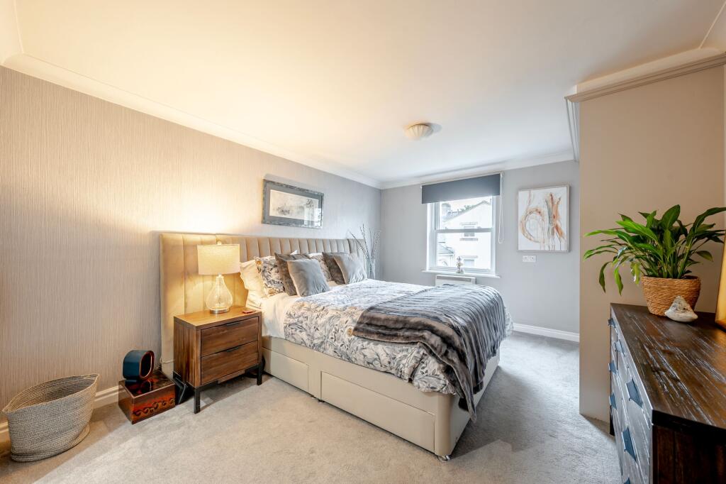 Apartment in Harrogate - View 5